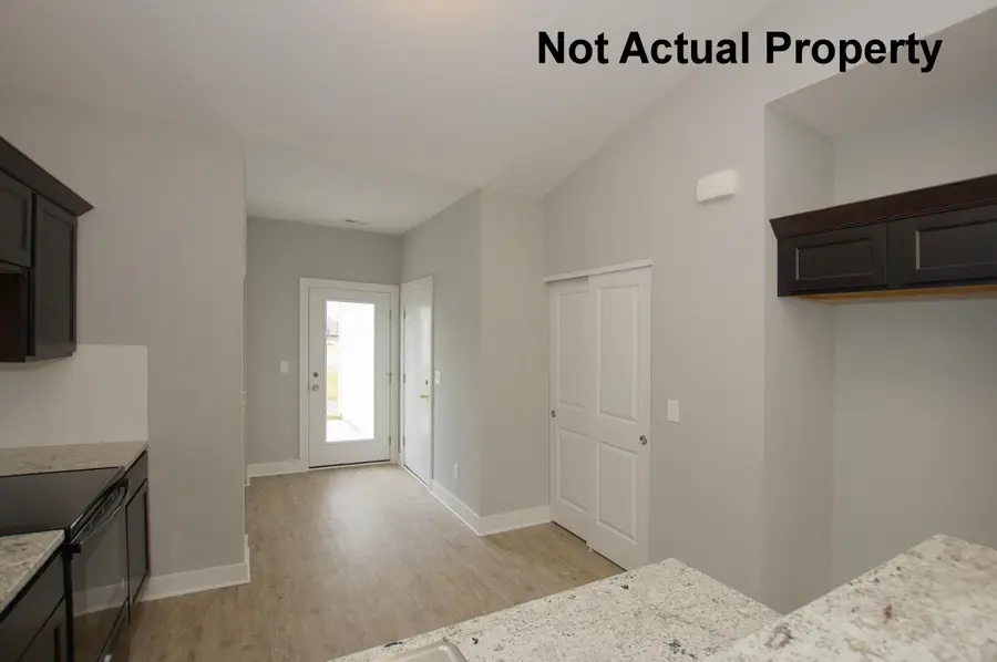 1976 Jamesburg, Newark, OH 43055 - #3