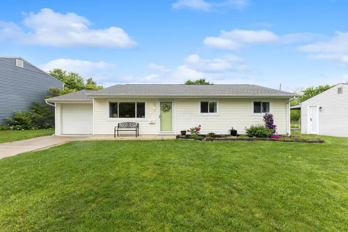 4550 Paxton Drive S, Hilliard, OH 43026 - #1