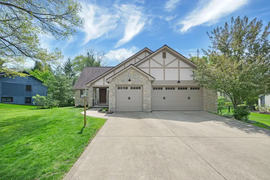 421 Heather Lane, Powell, OH 43065 - #3