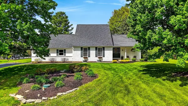 8238 W Ohio State Lane Nw, Lancaster, OH 43130