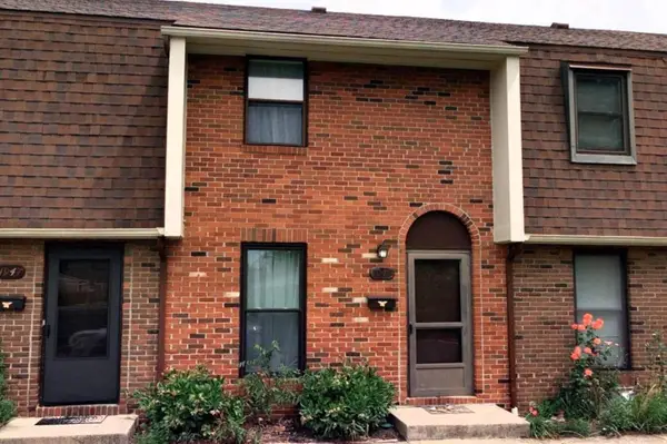 1945 Willoway Circle N, Columbus, OH 43220