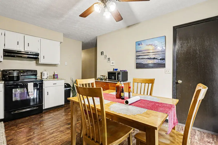 1890 Hillandale Avenue, Columbus, OH 43229 - #2