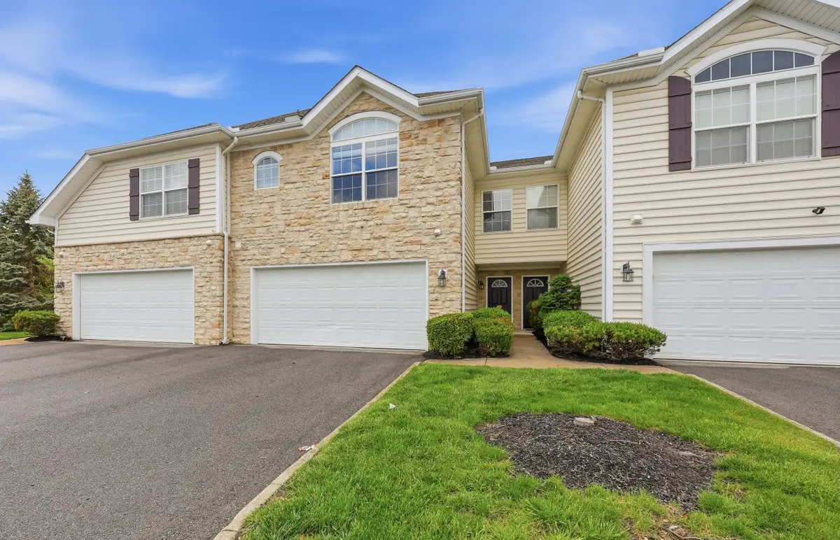 5115 Vinings Boulevard, Dublin, OH 43016 - #1