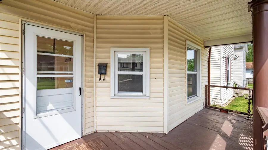 214 W Shields Street, Newark, OH 43055 - #3