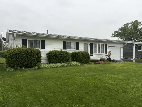 517 E 5th Street, West Lafayette, OH 43845