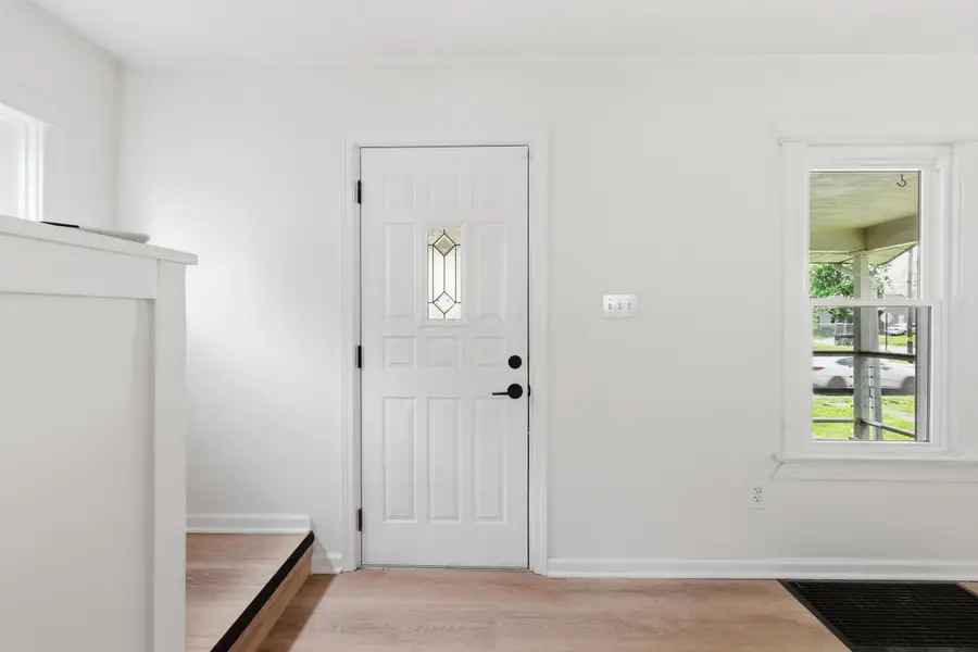 2584 Eakin Road, Columbus, OH 43204 - #3