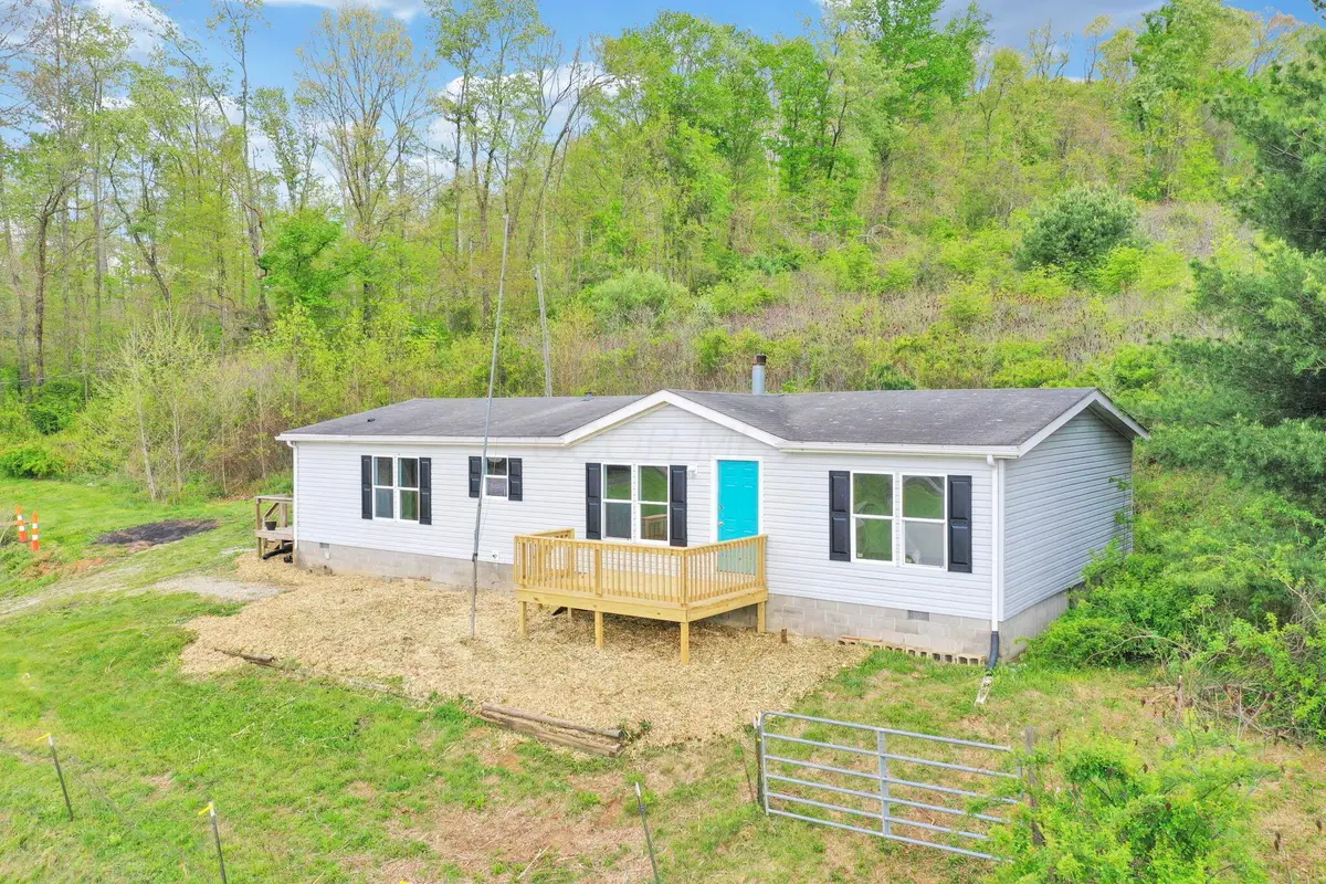 12186 State Route 155, Corning, OH 43730 - #1