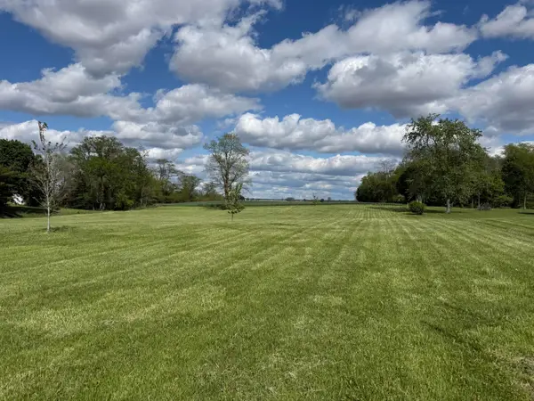 7585 Ohio 38, London, OH 43140