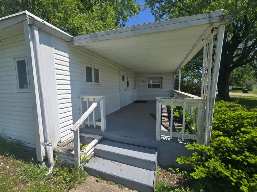 498 Lexington Avenue, Newark, OH 43055 - #3