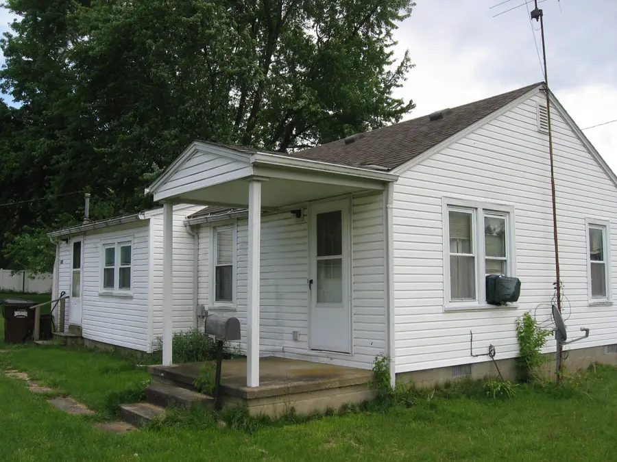 140 E Lewis Avenue, Sabina, OH 45169 - #3