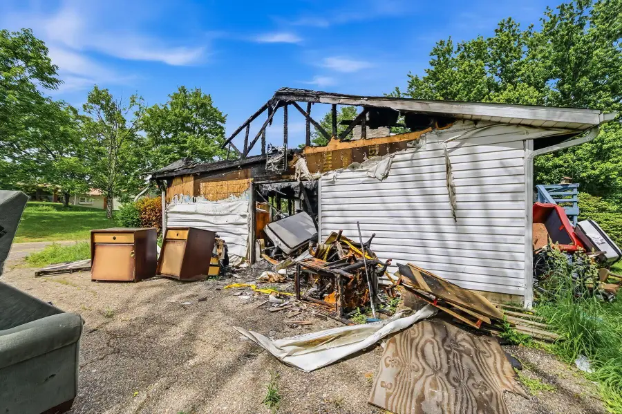 1321 S Westwood Drive, Zanesville, OH 43701 - #3