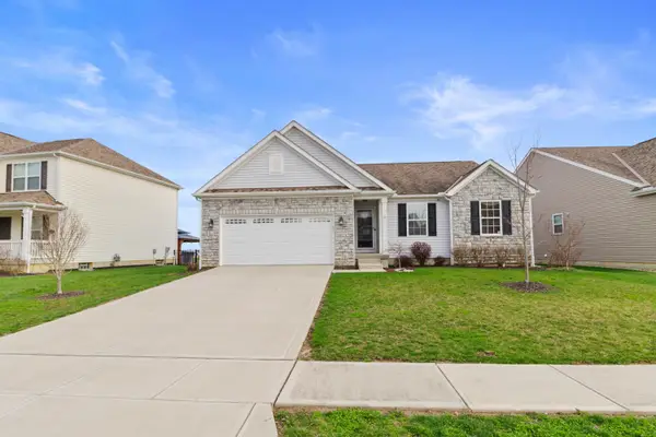 159 Chestnut Commons Drive, Commercial Point, OH 43116