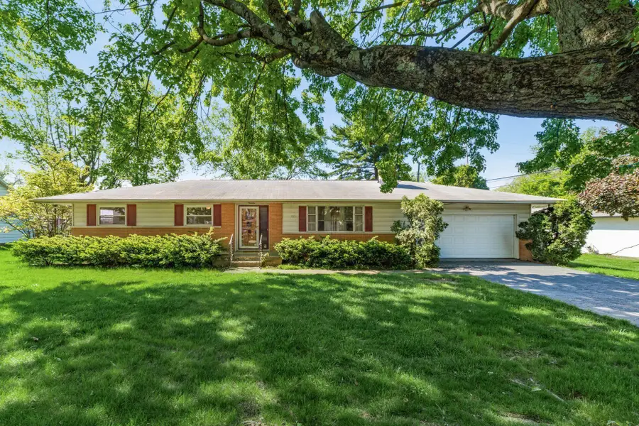 9635 Brookside Drive, Pickerington, OH 43147 - #2