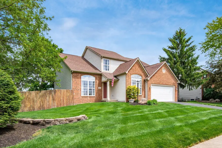 12073 Bentwood Farms Drive, Pickerington, OH 43147 - #2