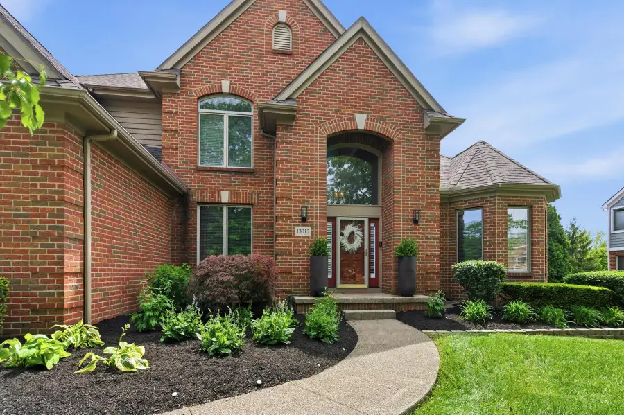 13312 Wellesley Drive, Pickerington, OH 43147 - #2