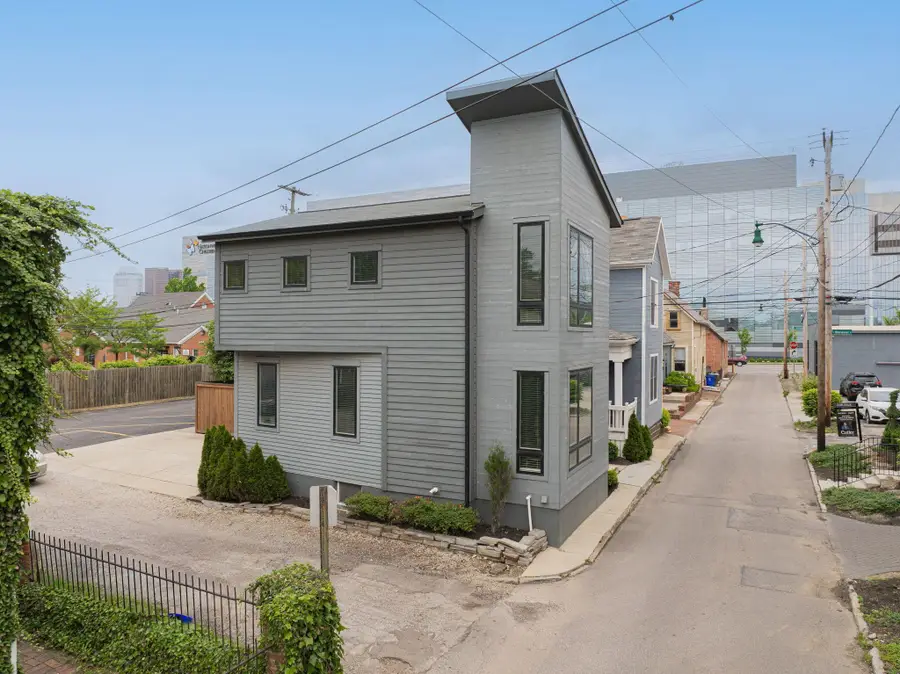 567 Lathrop Street, Columbus, OH 43206 - #2