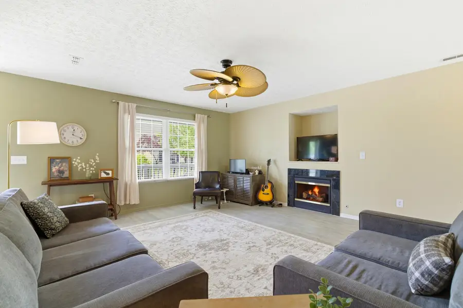 8778 Olenmead Drive, Lewis Center, OH 43035 - #2