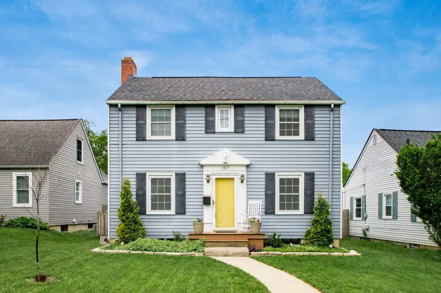 197 W Henderson Road, Columbus, OH 43214 - #2