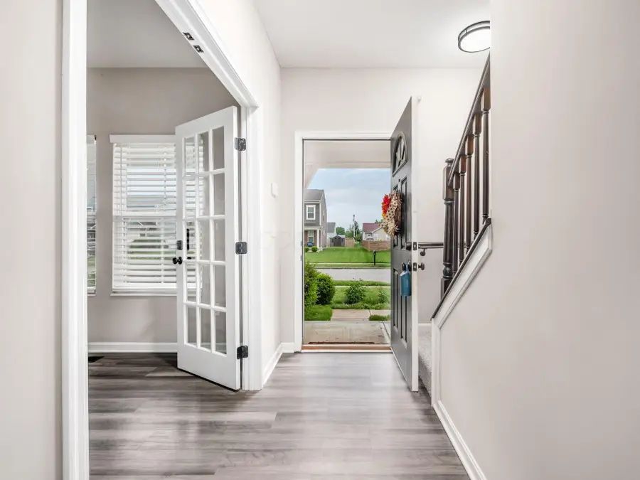 4 May Avenue, Ashville, OH 43103 - #3