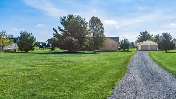 8261 York Road Sw, Pataskala, OH 43062
