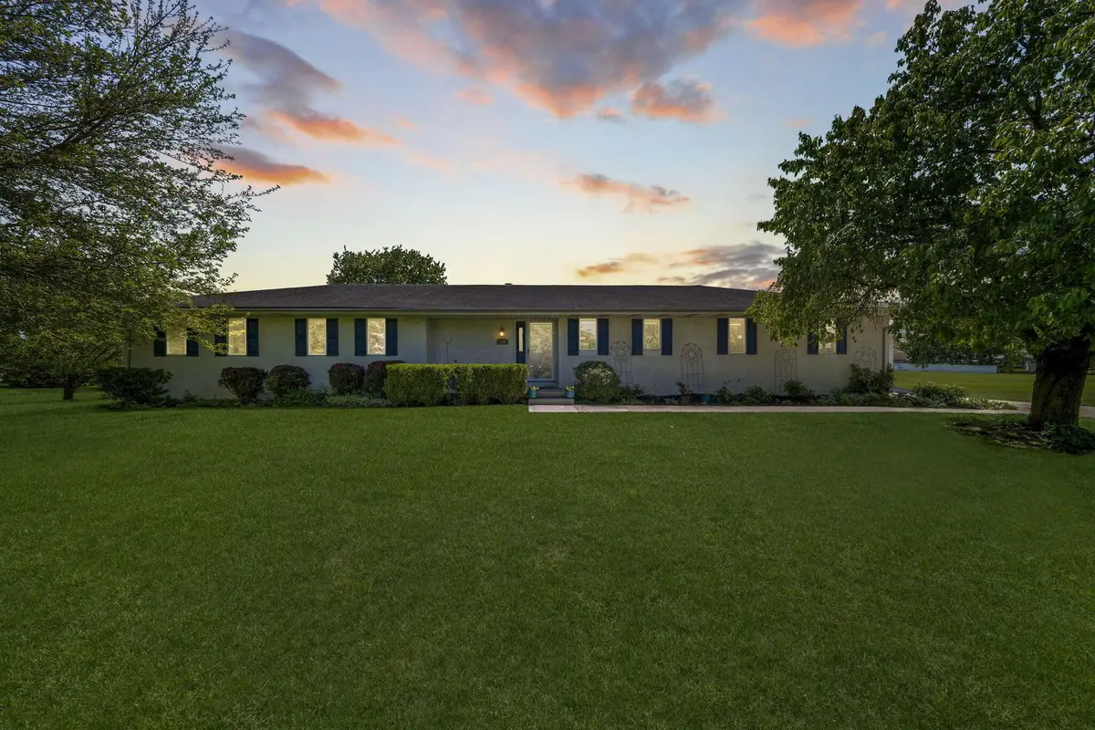 339 Thames Court, London, OH 43140 - #1