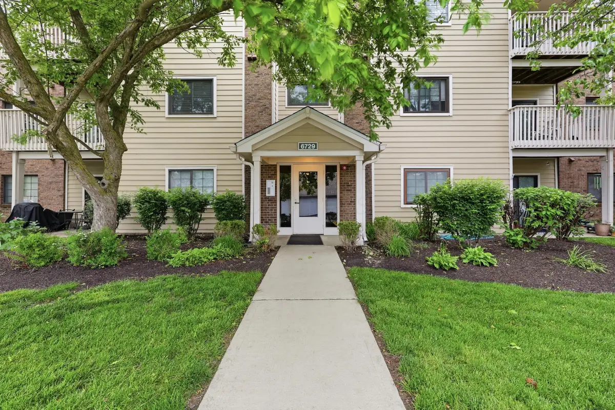 6729 Meadow Creek Drive Drive, Columbus, OH 43235 - #1