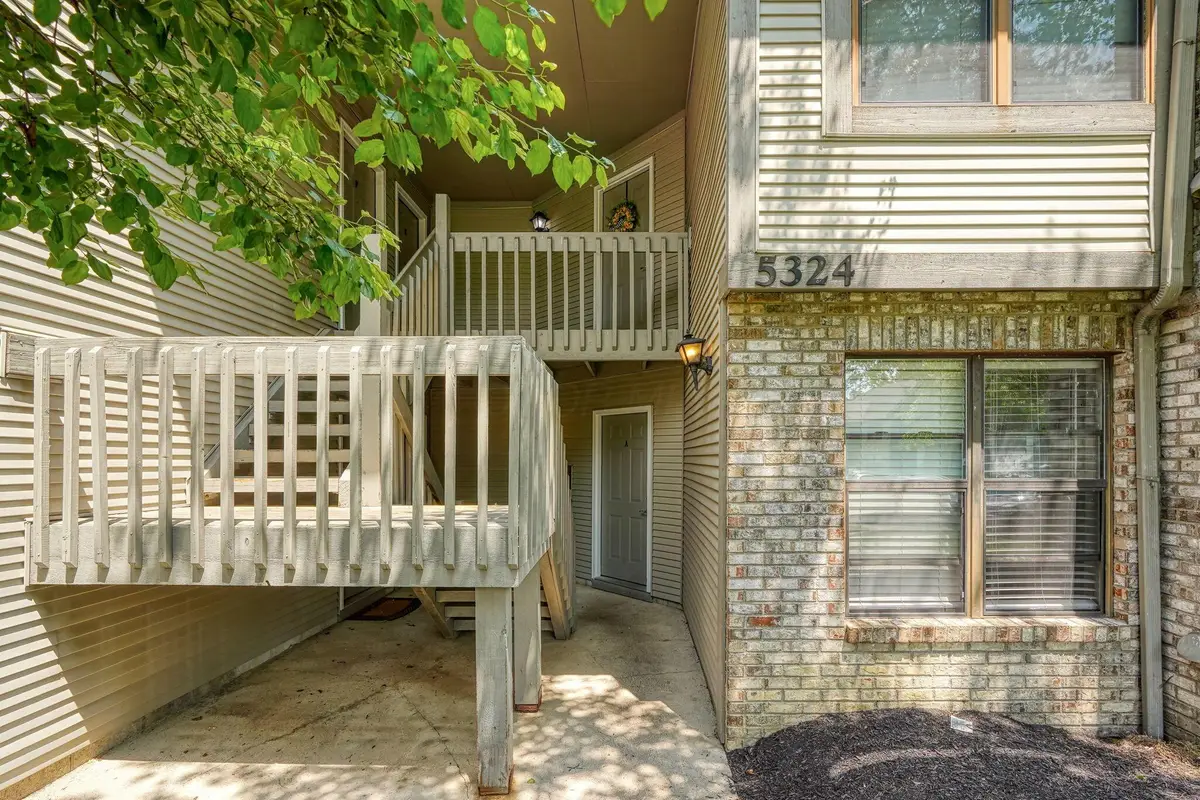 5324 Stonemeadow Avenue, Columbus, OH 43220 - #1
