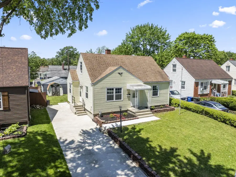3583 Dresden Street, Columbus, OH 43224 - #2