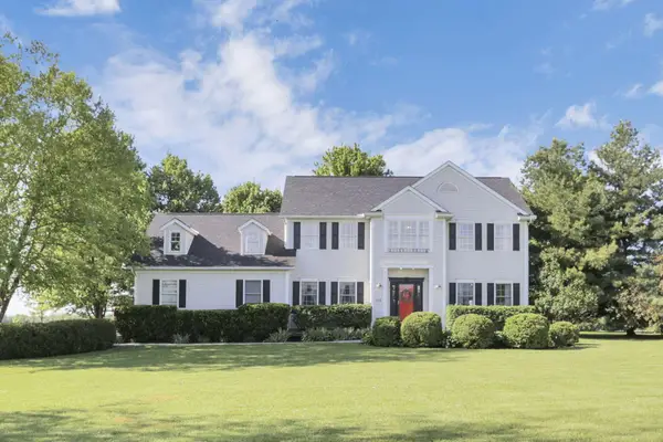 104 Grand Pointe Drive, Hebron, OH 43025