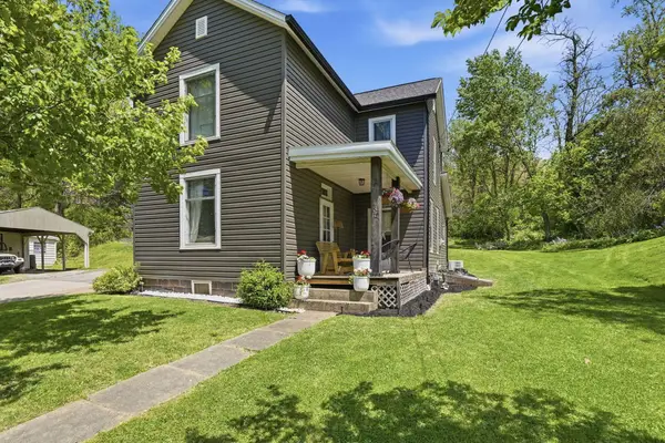 437 N 8th Street, Mcconnelsville, OH 43756