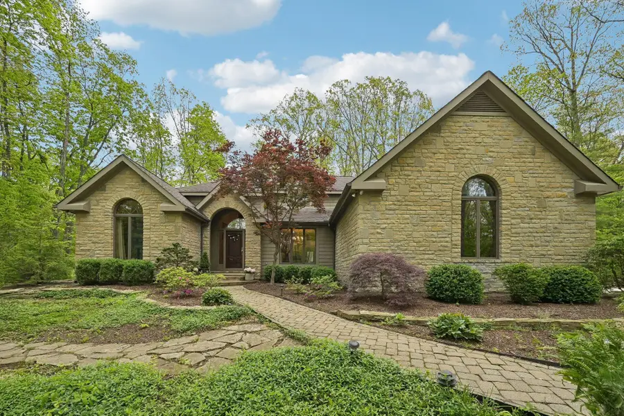 8080 Manitou Drive, Westerville, OH 43081 - #2