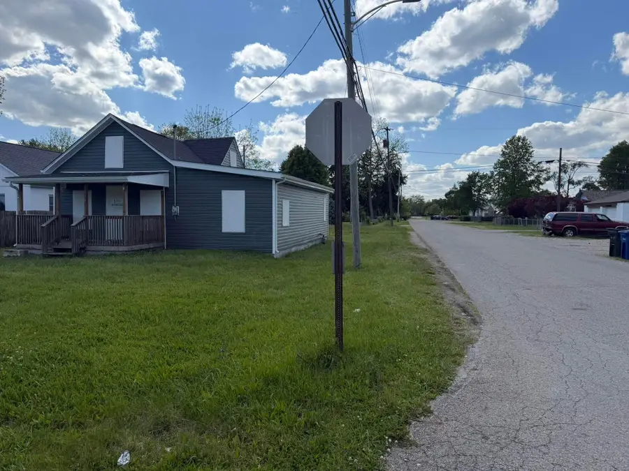 851 Clarendon Avenue, Columbus, OH 43223 - #2