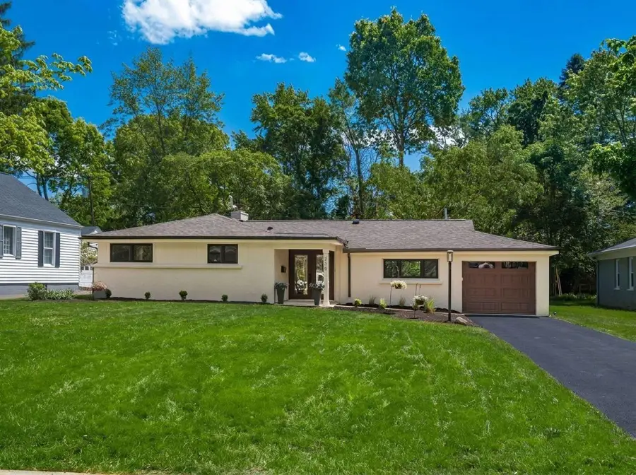 235 W Southington Avenue, Columbus, OH 43085 - #2