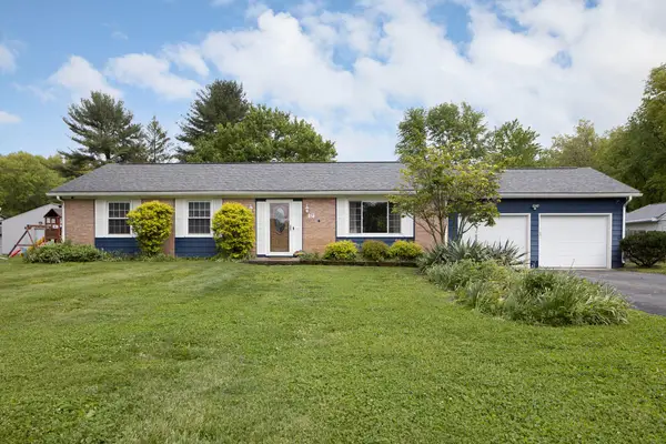 47 E Lynnwood Drive, Hebron, OH 43025