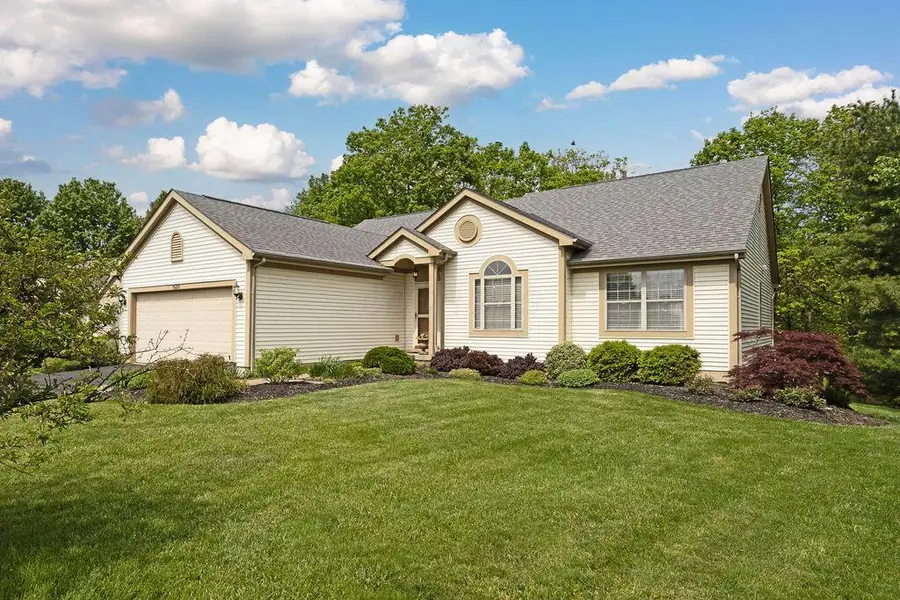 7686 Pinehill Road, Lewis Center, OH 43035 - #2