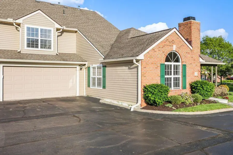 545 Chardonnay Lane, Lewis Center, OH 43035 - #3