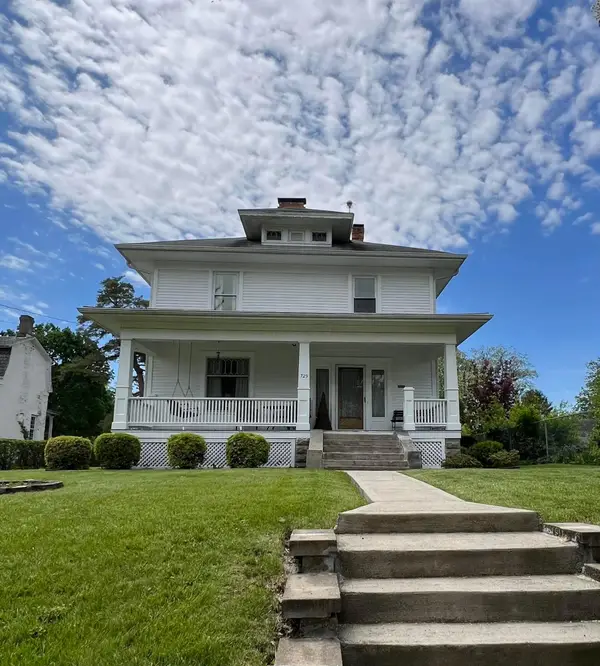 729 Dayton Avenue Nw, Washington Court House, OH 43160