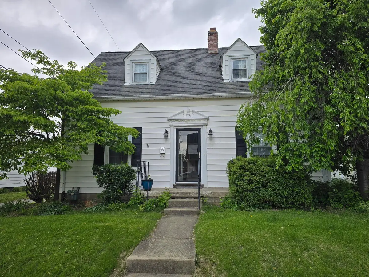 917 E 5th Avenue, Lancaster, OH 43130 - #1