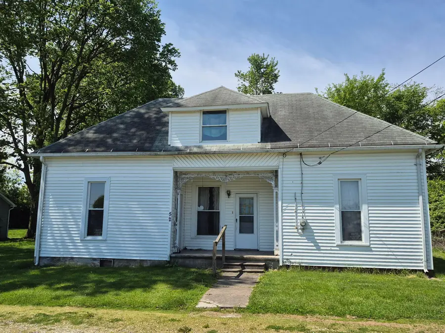 52 West Street, Bloomingburg, OH 43106 - #2
