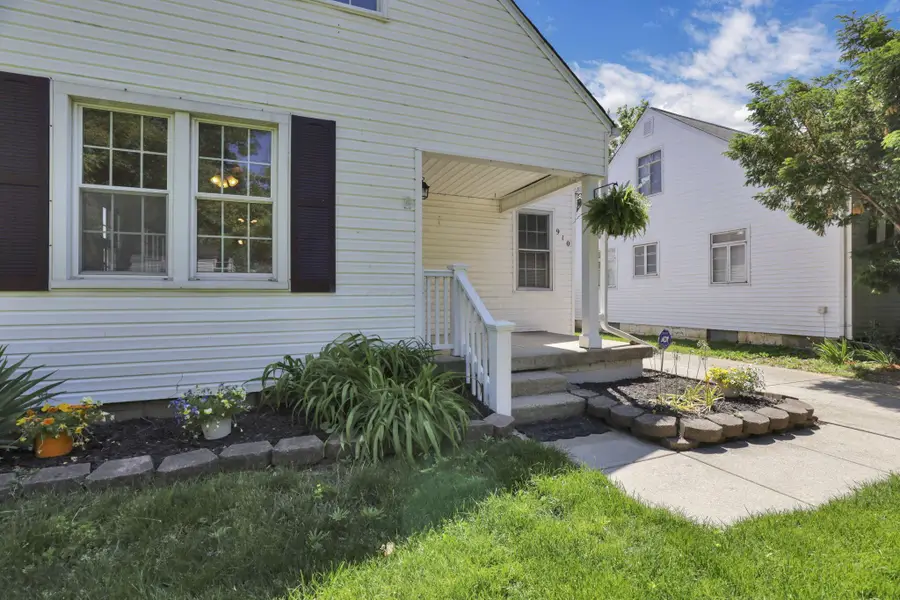 910 Wiltshire Road, Columbus, OH 43204 - #2