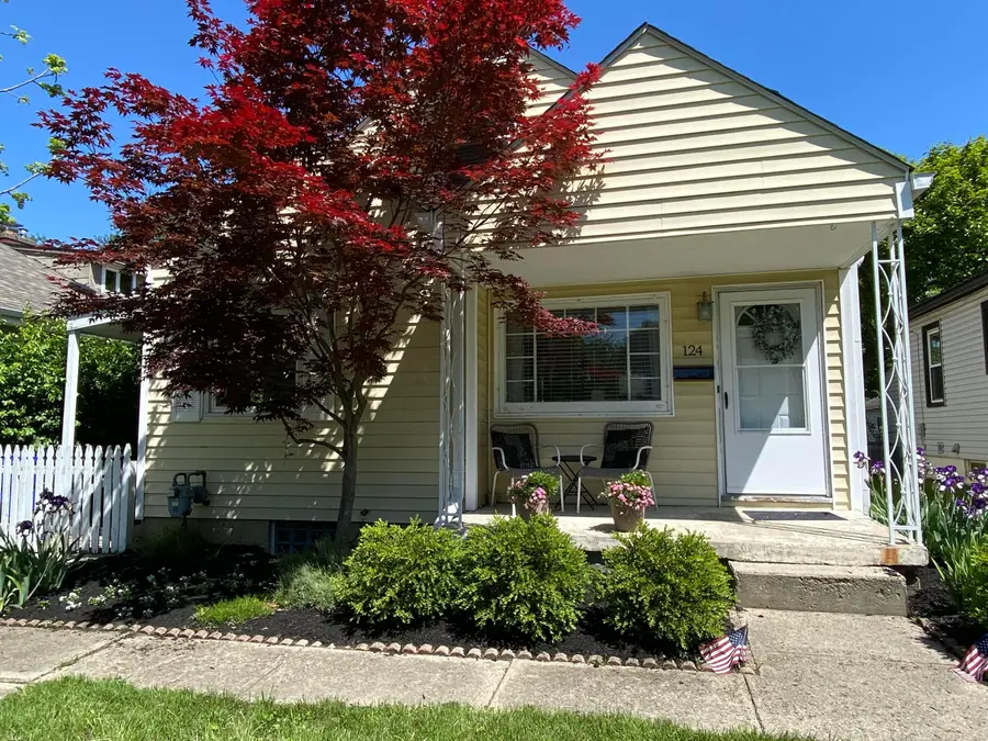 124 W Kanawha Avenue, Columbus, OH 43214 - #2