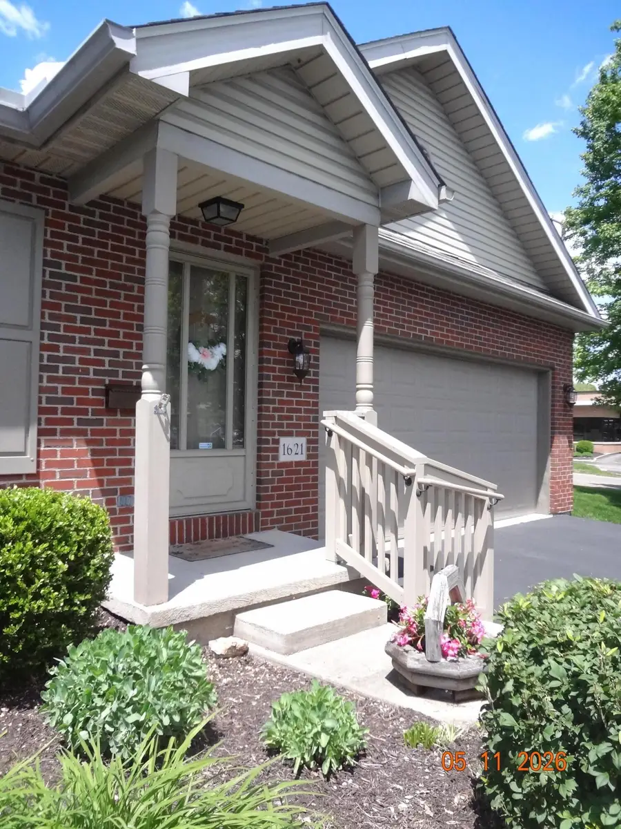 1621 Bryn Mawr Drive, Newark, OH 43055 - #2