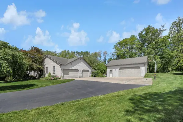 164 Canyon Villa Drive, Hebron, OH 43025