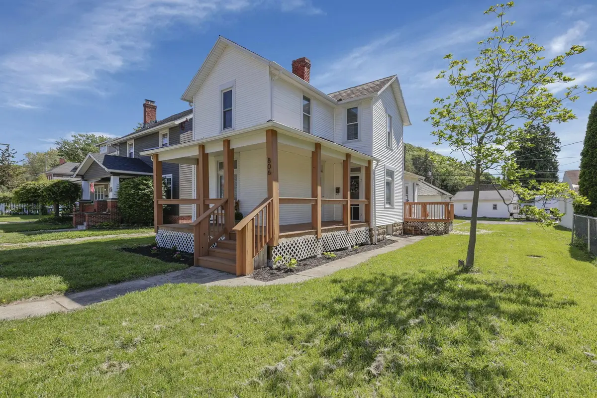 806 N High Street, Lancaster, OH 43130 - #1