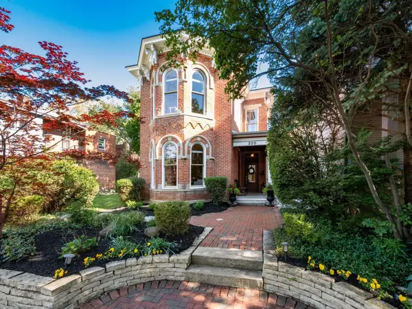 320 W 3rd Avenue, Columbus, OH 43201