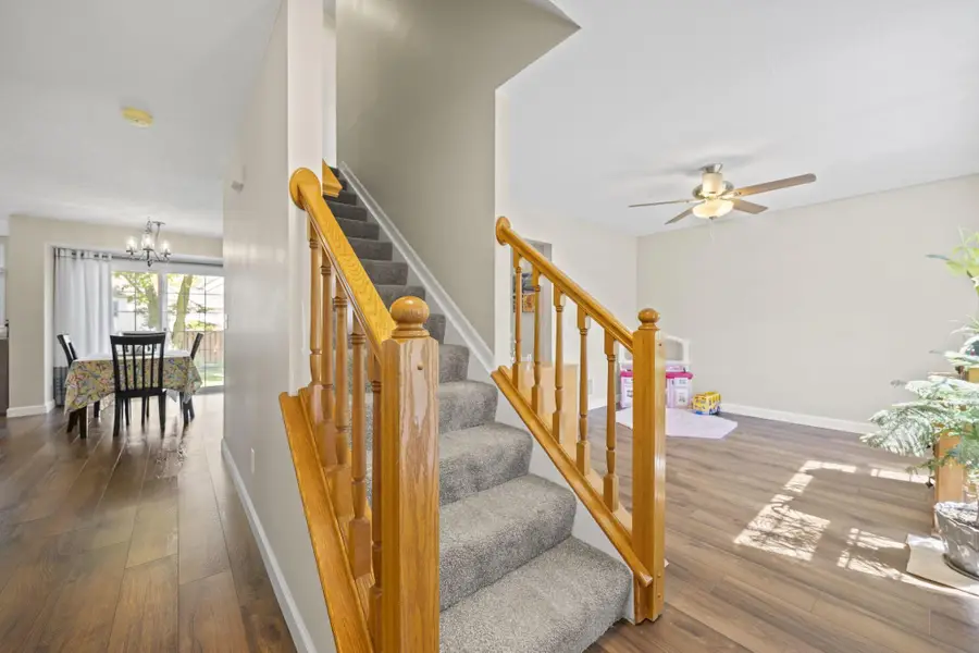 712 Scioto Meadows Boulevard, Grove City, OH 43123 - #3