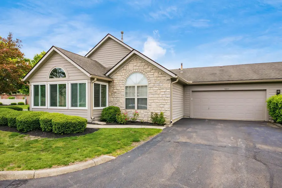 5805 Ravine Creek Drive, Grove City, OH 43123 - #2