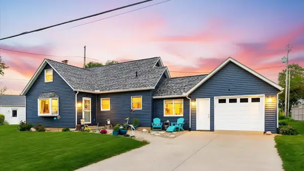 714 Lakeshore Drive E, Hebron, OH 43025