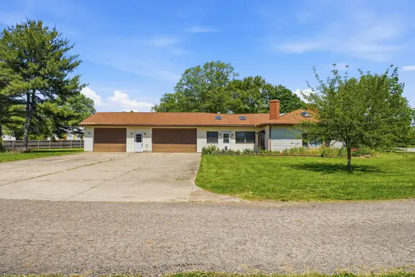5050 Dacron Place, Canal Winchester, OH 43110