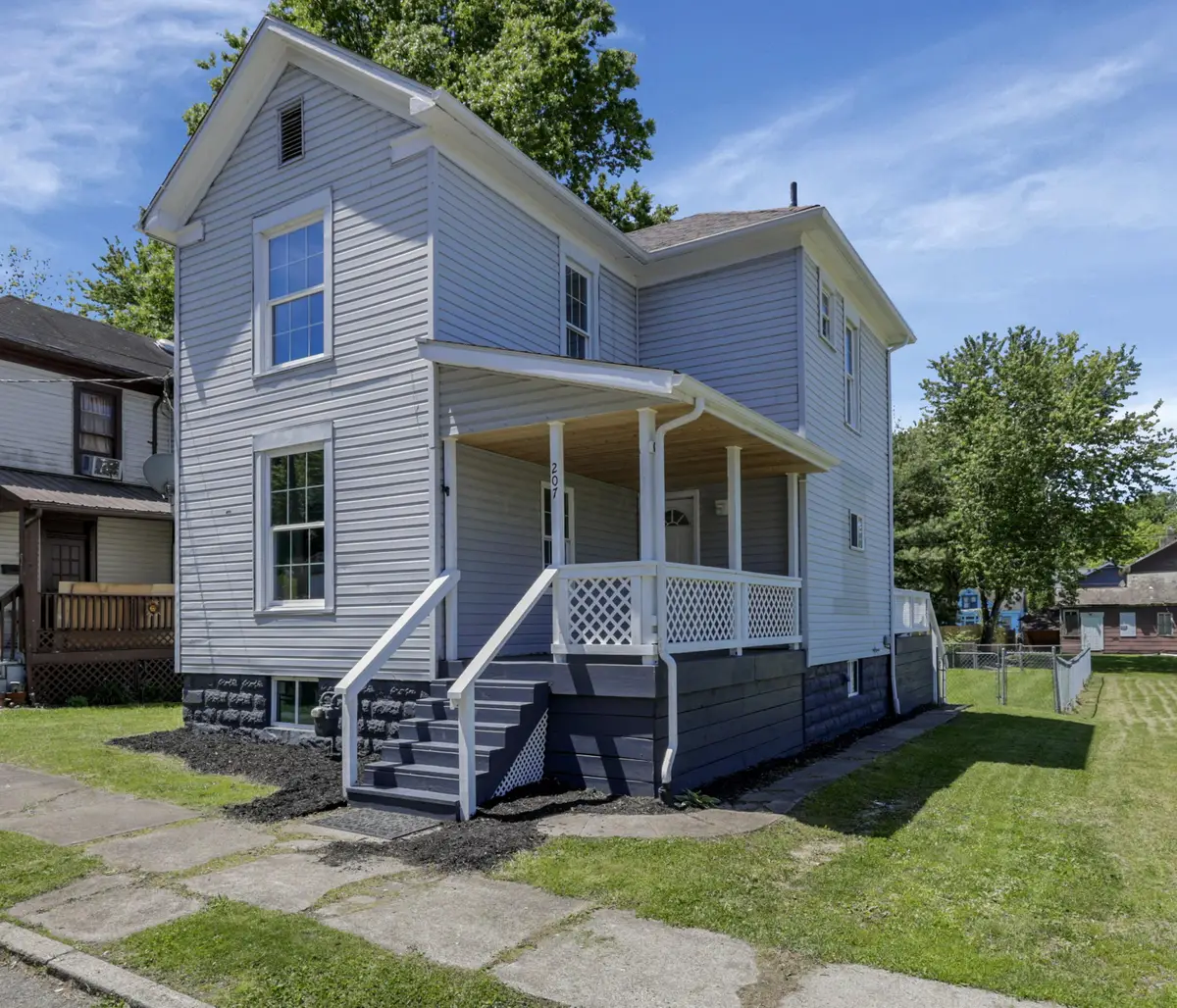 207 Columbia Street, Zanesville, OH 43701 - #1